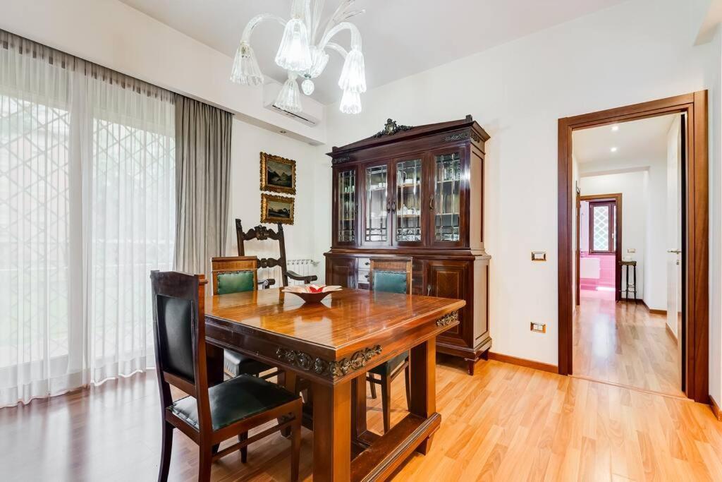Exclusive Apartment In Eur Lake Ρώμη Εξωτερικό φωτογραφία