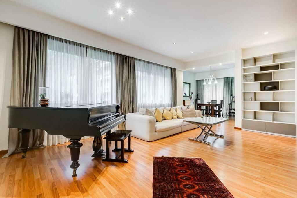 Exclusive Apartment In Eur Lake Ρώμη Εξωτερικό φωτογραφία