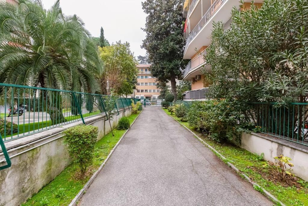 Exclusive Apartment In Eur Lake Ρώμη Εξωτερικό φωτογραφία