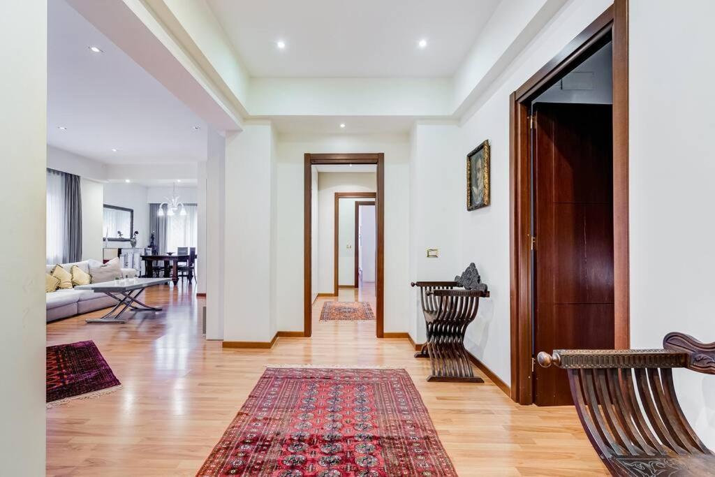 Exclusive Apartment In Eur Lake Ρώμη Εξωτερικό φωτογραφία