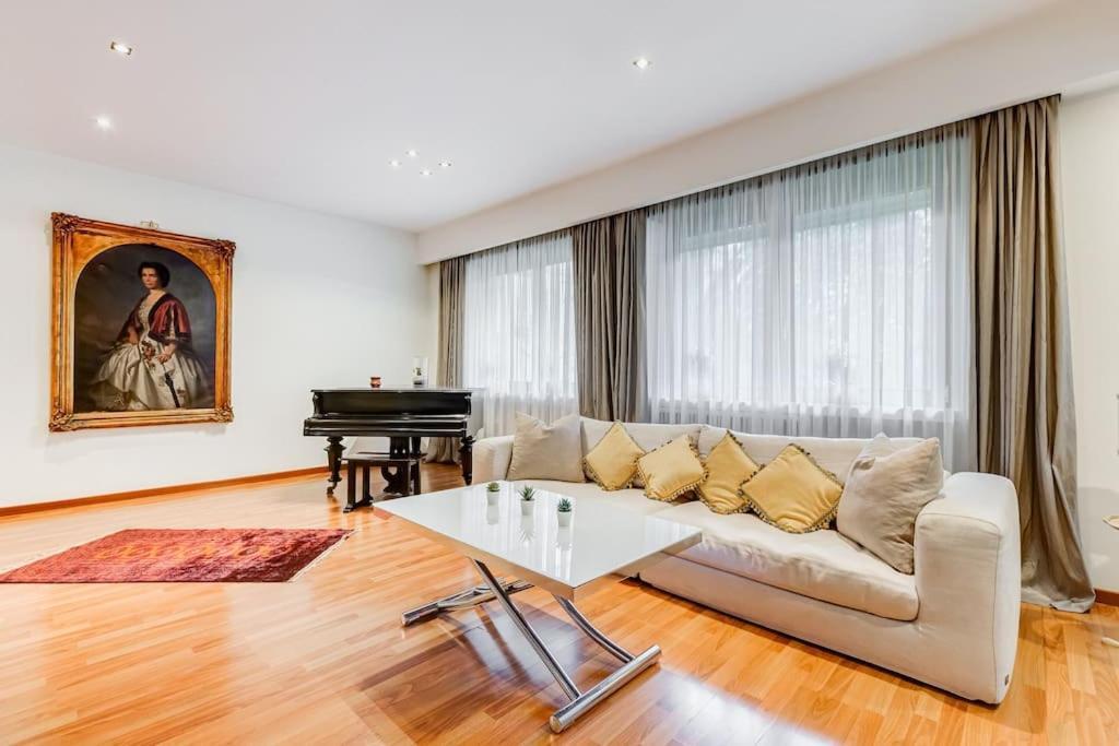 Exclusive Apartment In Eur Lake Ρώμη Εξωτερικό φωτογραφία