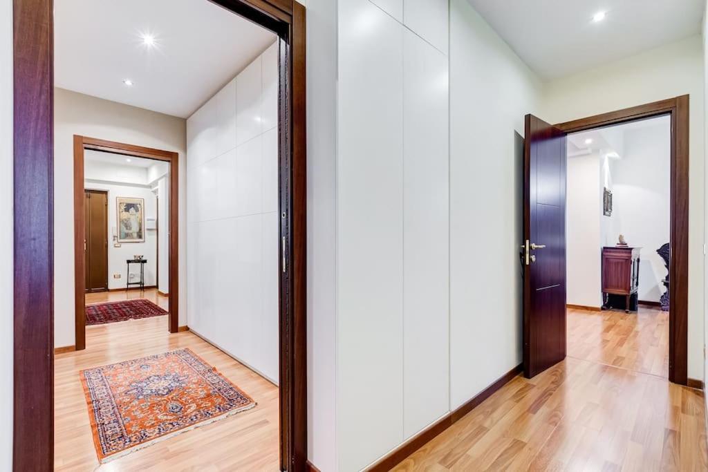 Exclusive Apartment In Eur Lake Ρώμη Εξωτερικό φωτογραφία